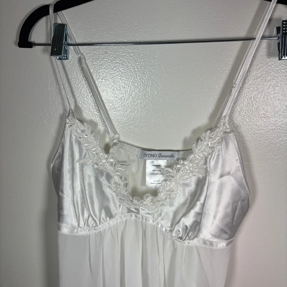 Vintage Intimo Donatella Babydoll Chemise Sz M White Lace Satin Lingerie Nightie - Picture 4 of 6